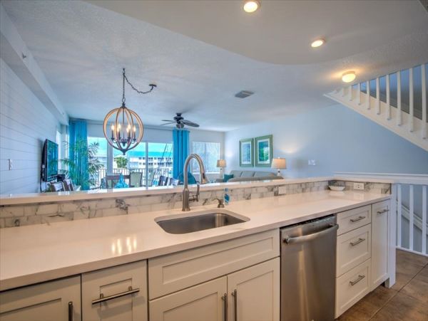 Three Bedroom Florida Keys Vacation Townhome Sleeps 6