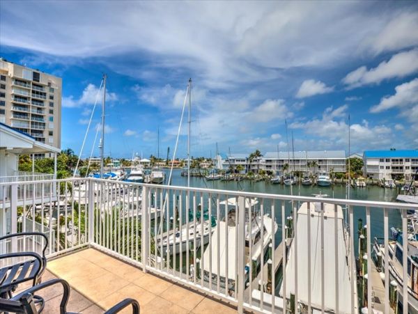 Three Bedroom Florida Keys Vacation Townhome Sleeps 6