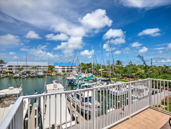 Three Bedroom Florida Keys Vacation Townhome Sleeps 6