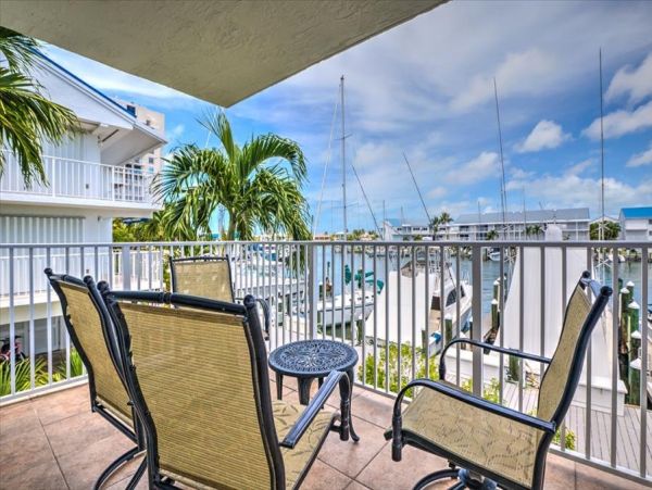 Three Bedroom Florida Keys Vacation Townhome Sleeps 6