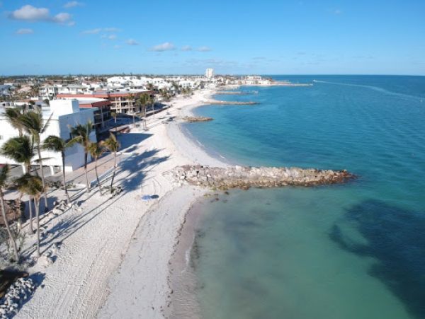 Short Walk to Beach Marathon Vacation Home Three Bedroom