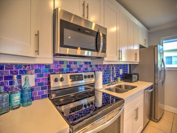 Short Walk to Beach Marathon Vacation Home Three Bedroom