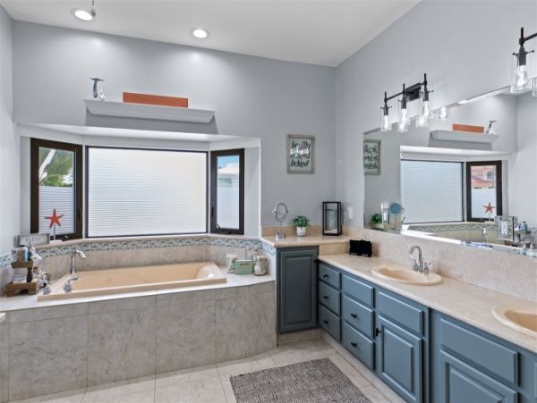 Marathon luxury Vacation Retreat