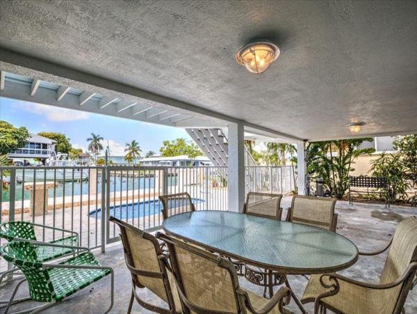 Half Duplex in Key Colony Beach - Ideal Vacation Getaway