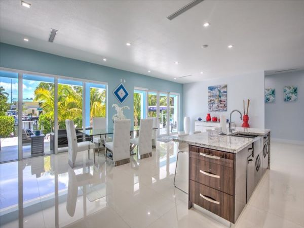 Florida Keys Waterfront Vacation Rental - Contemporary Modern Luxury Home
