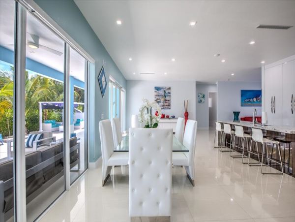 Florida Keys Waterfront Vacation Rental - Contemporary Modern Luxury Home