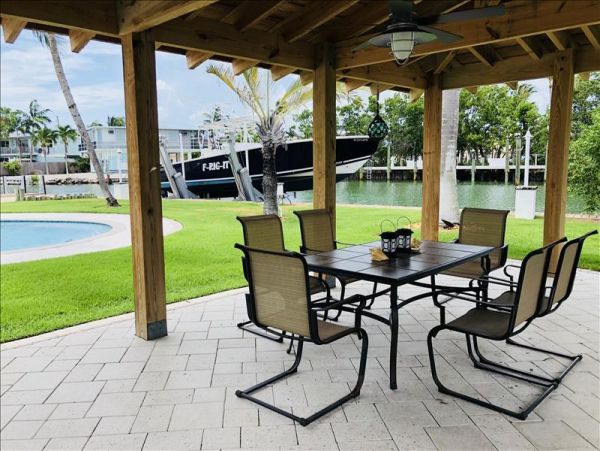 Charming Fishing Retreat with Private Pool in Islamorada