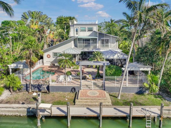 Marco Island Water View Vacation Home Five Bedroom with Pool