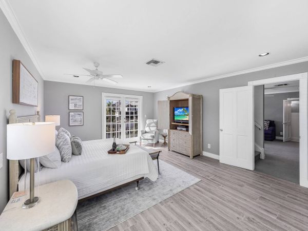 Marco Island Water View Vacation Home Five Bedroom with Pool