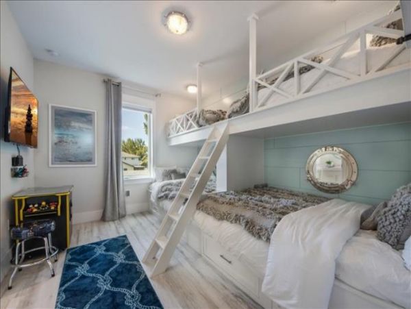 On Beach Anna Maria Island Vacation Home With Private Pool