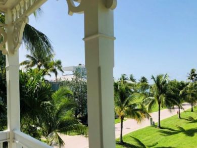 Key West Luxury 3 Bedroom Vacation Home with Private Pool