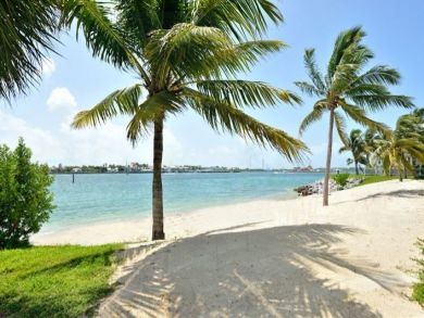 Key West Luxury 3 Bedroom Vacation Home with Private Pool