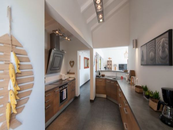 St. Barts Home 964308