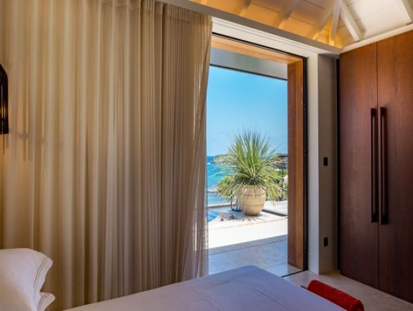 St. Barts Home 964309