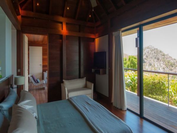St. Barts Home 964310