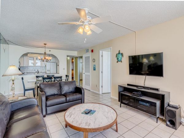 On Beach Indian Shores Vacation Condo Three Bedrooms