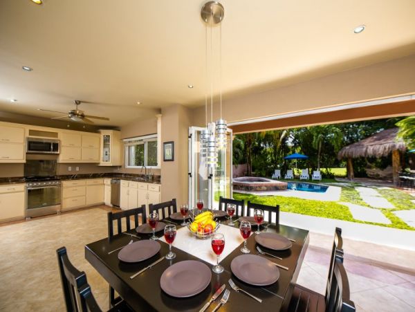 Puerto Aventuras Five Bedroom Pool Villa Walk Beach