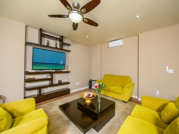 Puerto Aventuras Five Bedroom Pool Villa Walk Beach