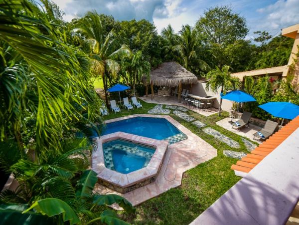 Puerto Aventuras Five Bedroom Pool Villa Walk Beach