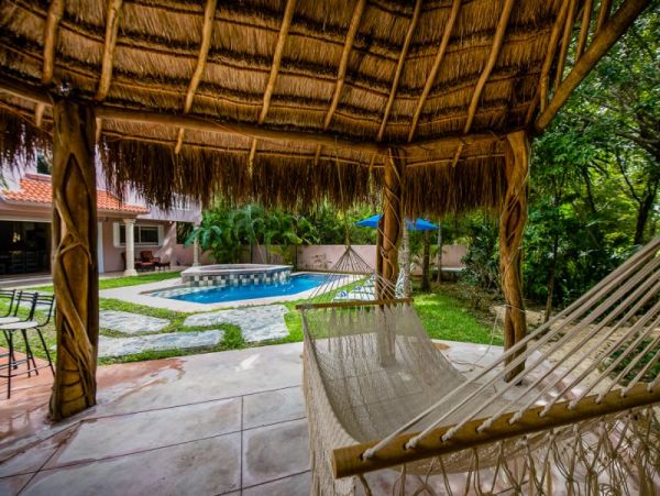 Puerto Aventuras Five Bedroom Pool Villa Walk Beach