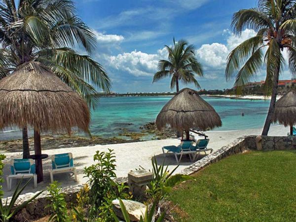 Puerto Aventuras Five Bedroom Pool Villa Walk Beach