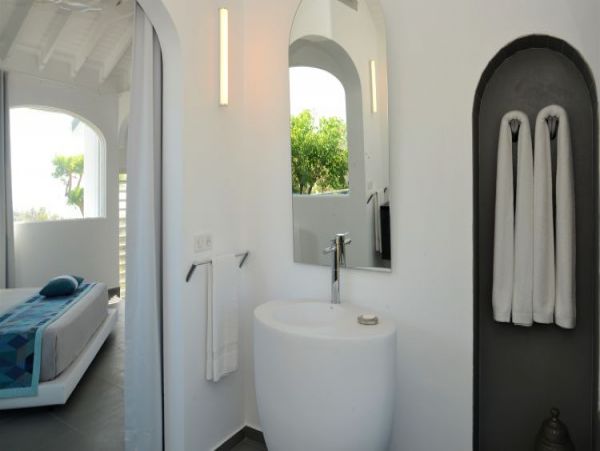 St. Barts Home 964316