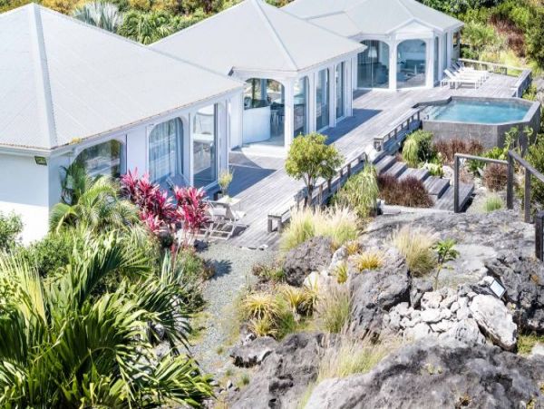 St. Barts Home 964316