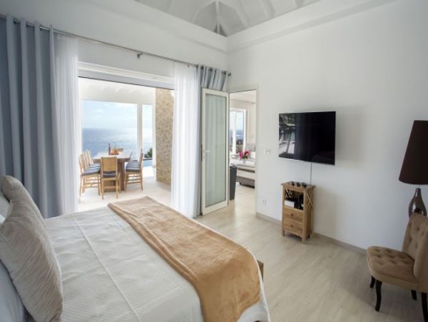 St. Barts Home 964317