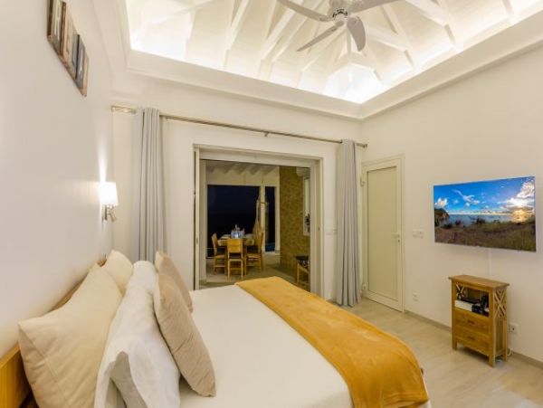 St. Barts Home 964317