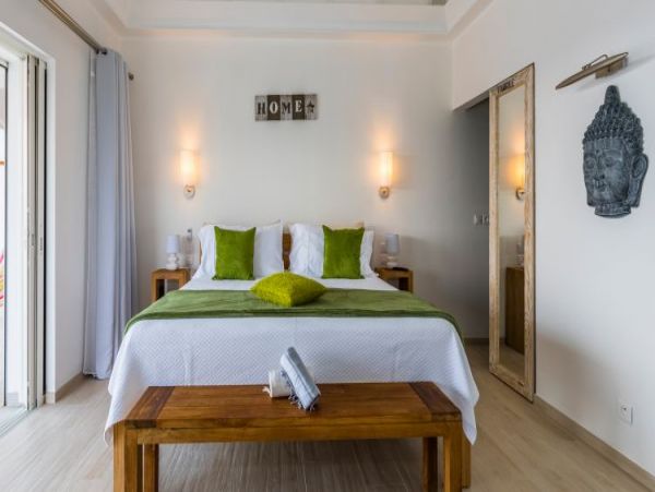 St. Barts Home 964317