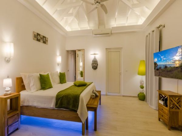 St. Barts Home 964317