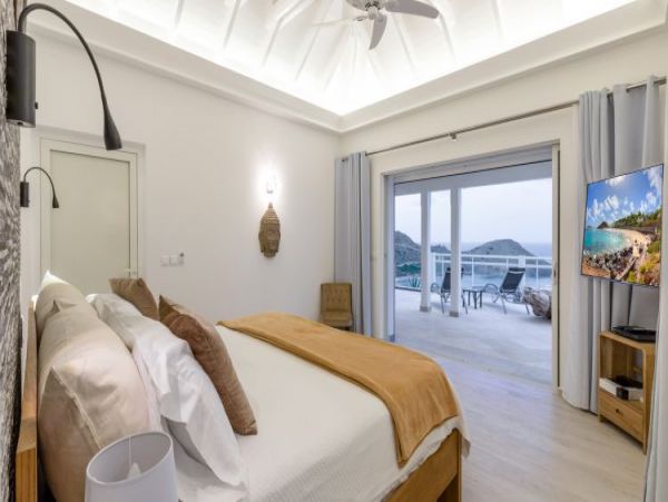 St. Barts Home 964317