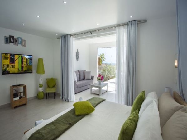 St. Barts Home 964317