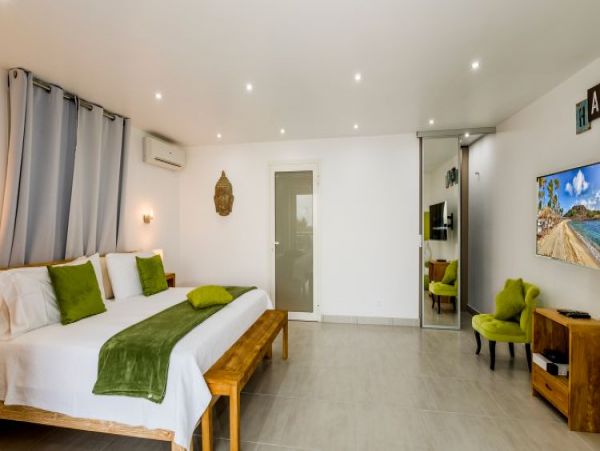 St. Barts Home 964317