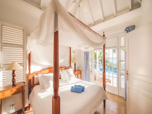 St. Barts Home 964320