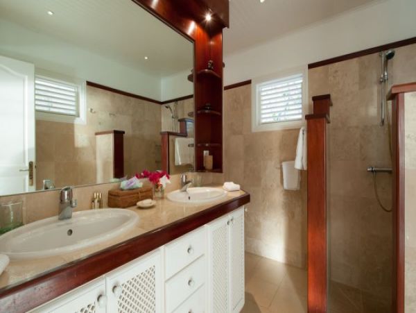 St. Barts Home 964320