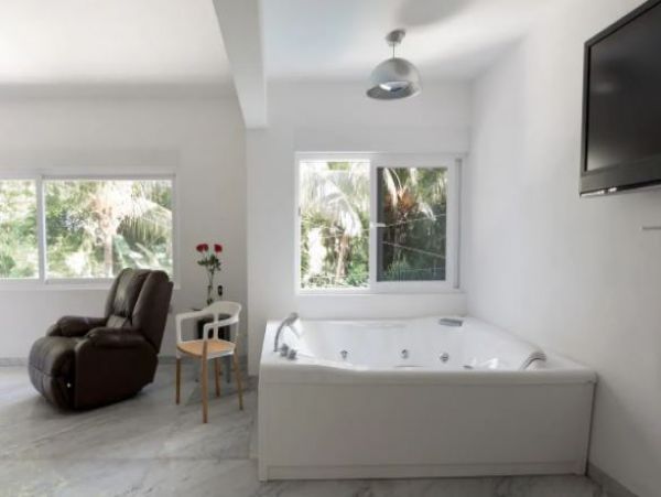 Playa del Carmen Luxury Vacation Pool Home