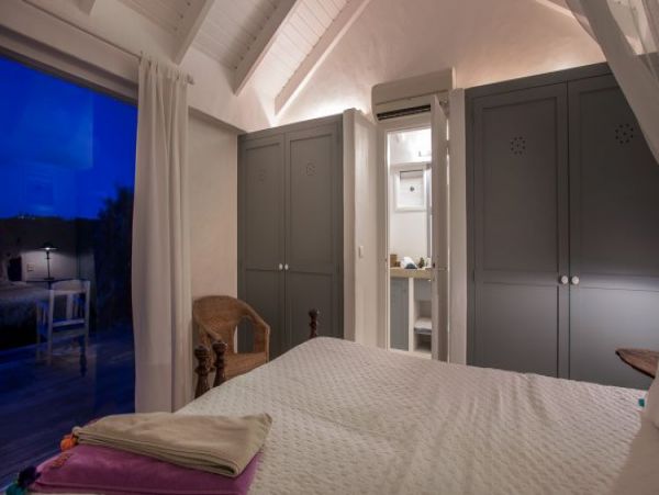 St. Barts Home 964323