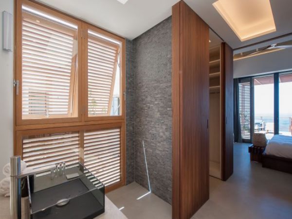 St. Barts Home 964326
