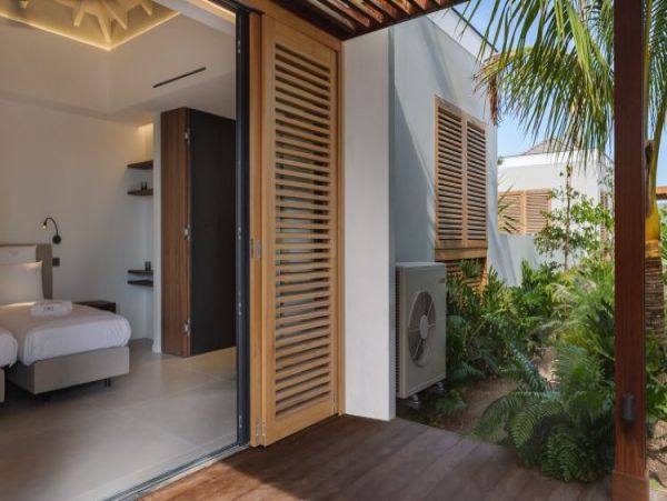 St. Barts Home 964326
