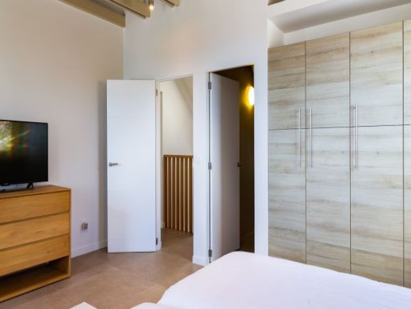 St. Barts Home 964327