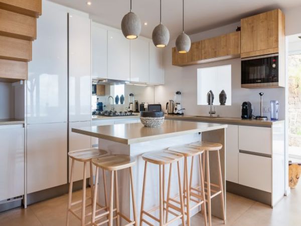 St. Barts Home 964327
