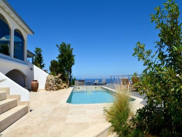 St. Barts Home 964329