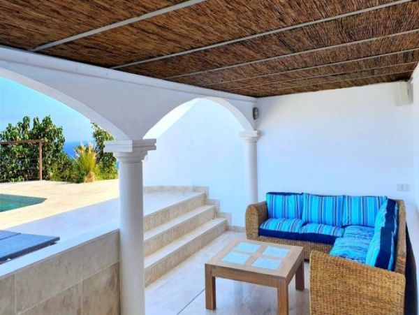St. Barts Home 964329