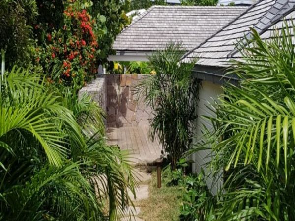 St. Barts Home 964330