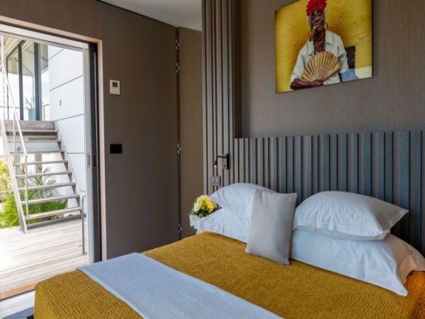St. Barts Home 964333