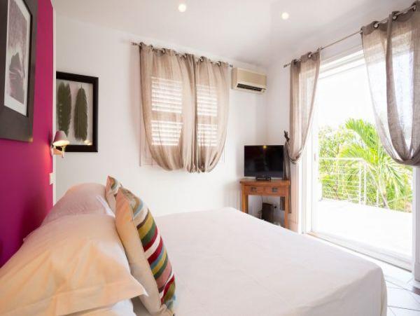 St. Barts Home 964333