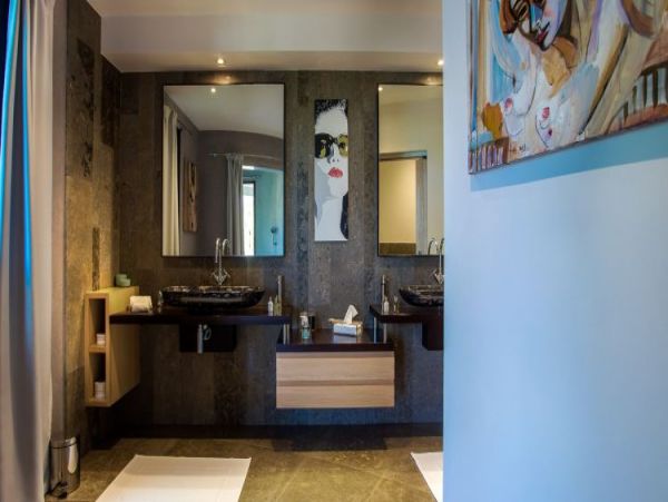 St. Barts Home 964334