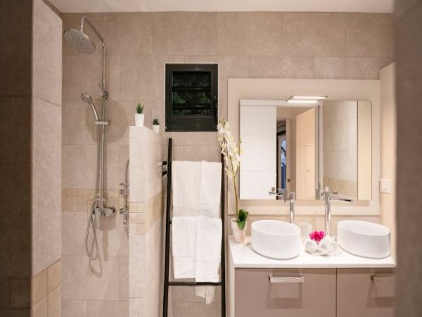St. Barts Home 964335