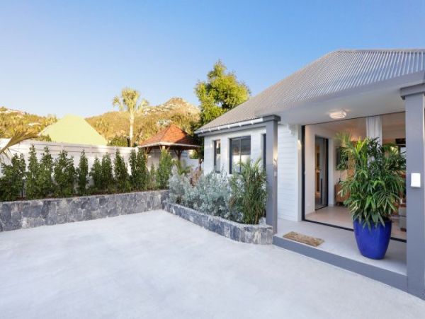 St. Barts Home 964335